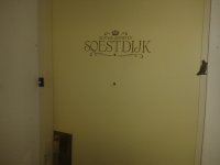 Decoratie op een voordeur