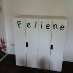 naamstickers | Kast in kinderkamer
