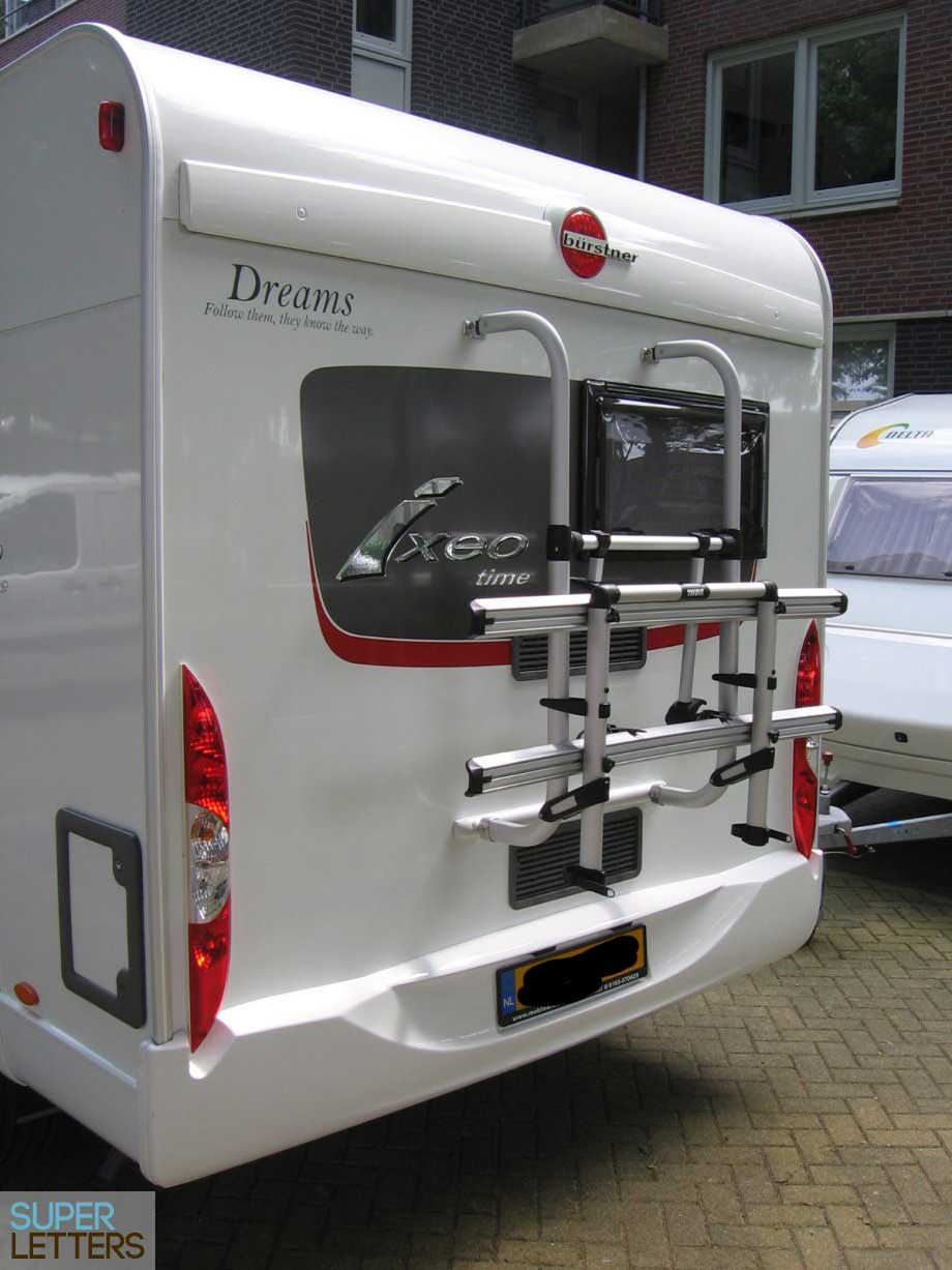 stickers auto | Plakletters op camper