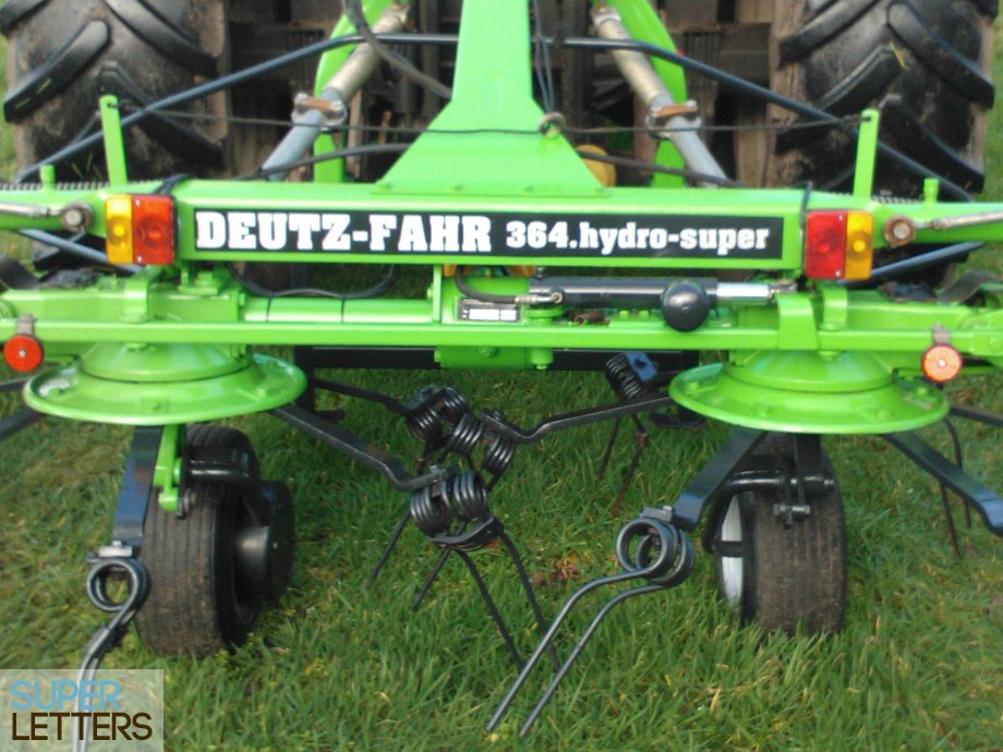 naamstickers | DEUTZ FAHR hooischudder 