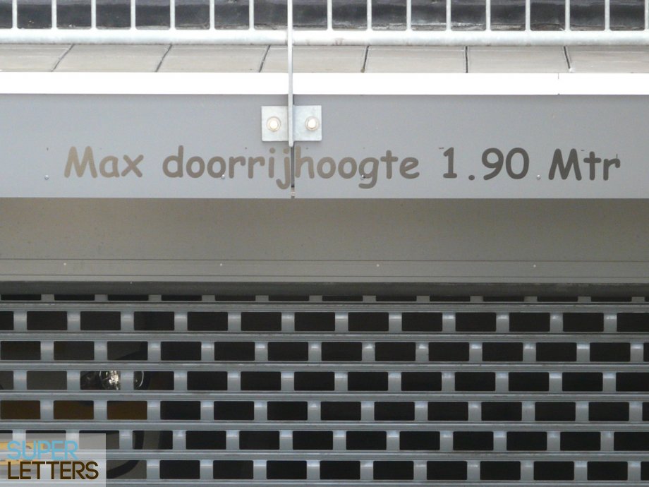 naamstickers | Garage ingang