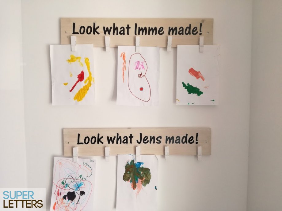 naamstickers | Ophangborden voor kunstwe
