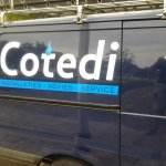 stickers auto | Logo op de bestelbus